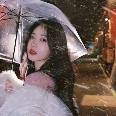 《魔女》封面
